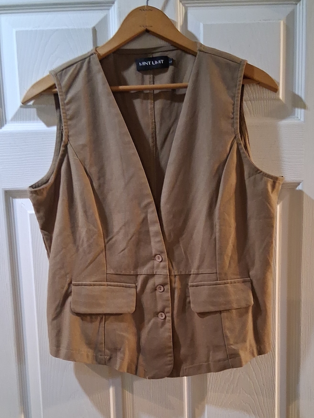 Women's Tan Sleeveless Button Front Vest